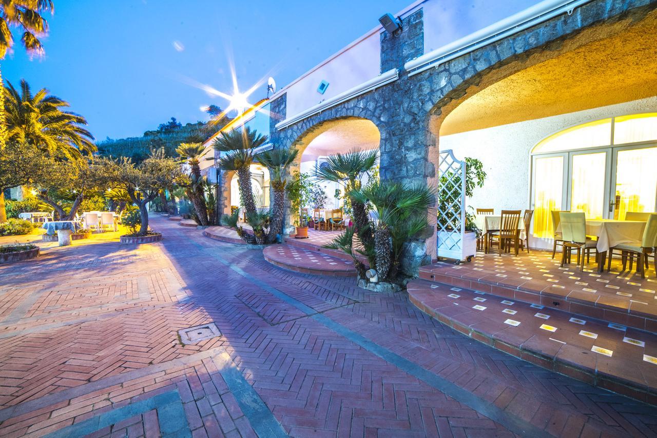 Hotel Carlo Magno Forio di Ischia 외부 사진