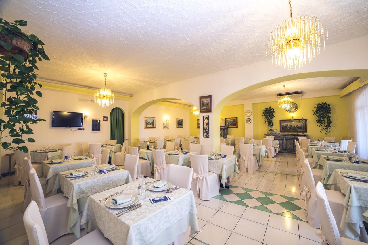 Hotel Carlo Magno Forio di Ischia 외부 사진